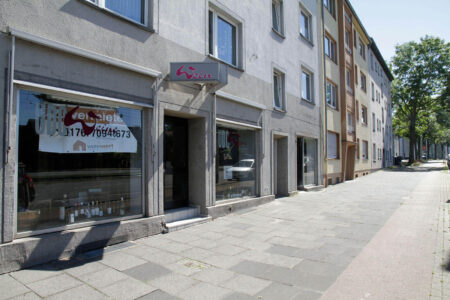 Bochum <br />
Dorstener Str. 341 <br />
7 Wohneinheiten und 2 Gewerbe und 6 Garagen