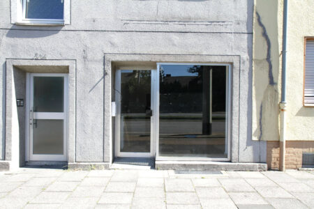 Bochum <br />
Dorstener Str. 341 <br />
7 Wohneinheiten und 2 Gewerbe und 6 Garagen