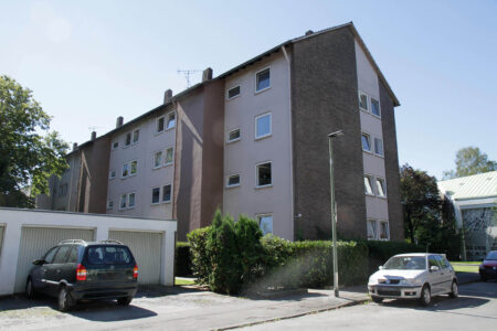 Mülheim/Ruhr <br />
Scharpenberg 72<br />
7 Wohneinheiten und 15 Garagen