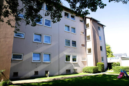 Mülheim/Ruhr <br />
Scharpenberg 72<br />
7 Wohneinheiten und 15 Garagen