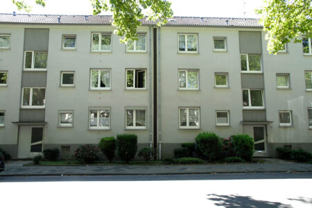Gelsenkirchen <br />
Schemannastr. 31-35 <br />
18 Wohneinheiten und 9 Garagen