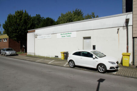 Gelsenkirchen <br />
Schulte-Im-Hofe-Platz 13 <br />
2 Gewerbeeinheiten