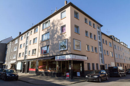 Essen <br />
Eltingstr.  11 <br />
7 Wohneinheiten und 1 Gewerbe<br />
Gertrudisstr. 20<br />
8 Wohneinheiten und 1 Gewerbe